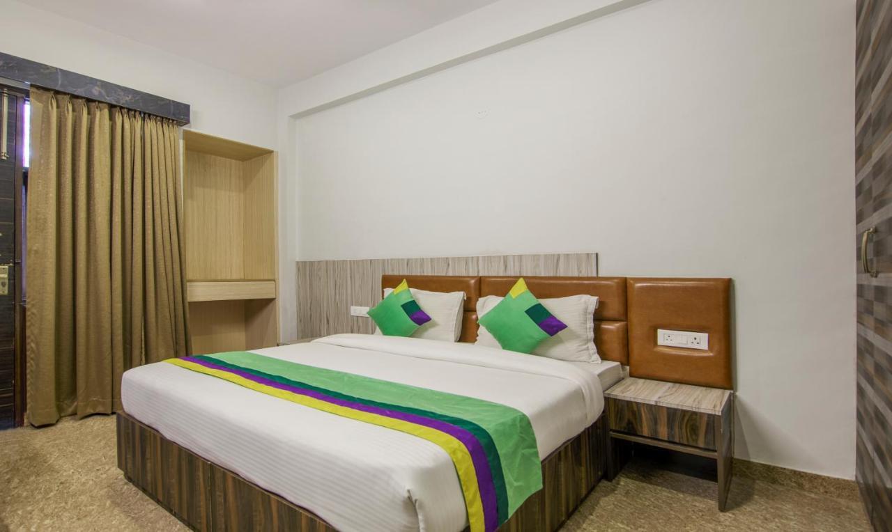 Hotel Treebo Swastika Premium Noida Exterior foto